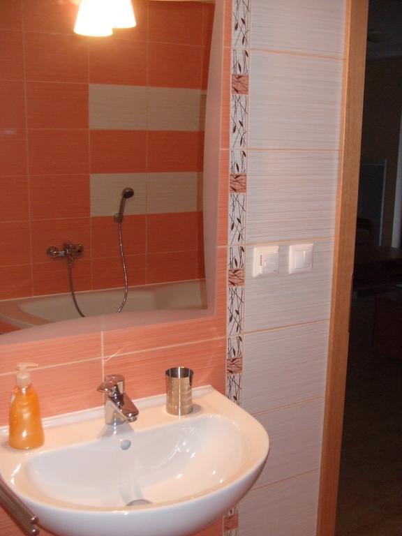 Rodinny Apartman Slnecnica ตาเล ภายนอก รูปภาพ